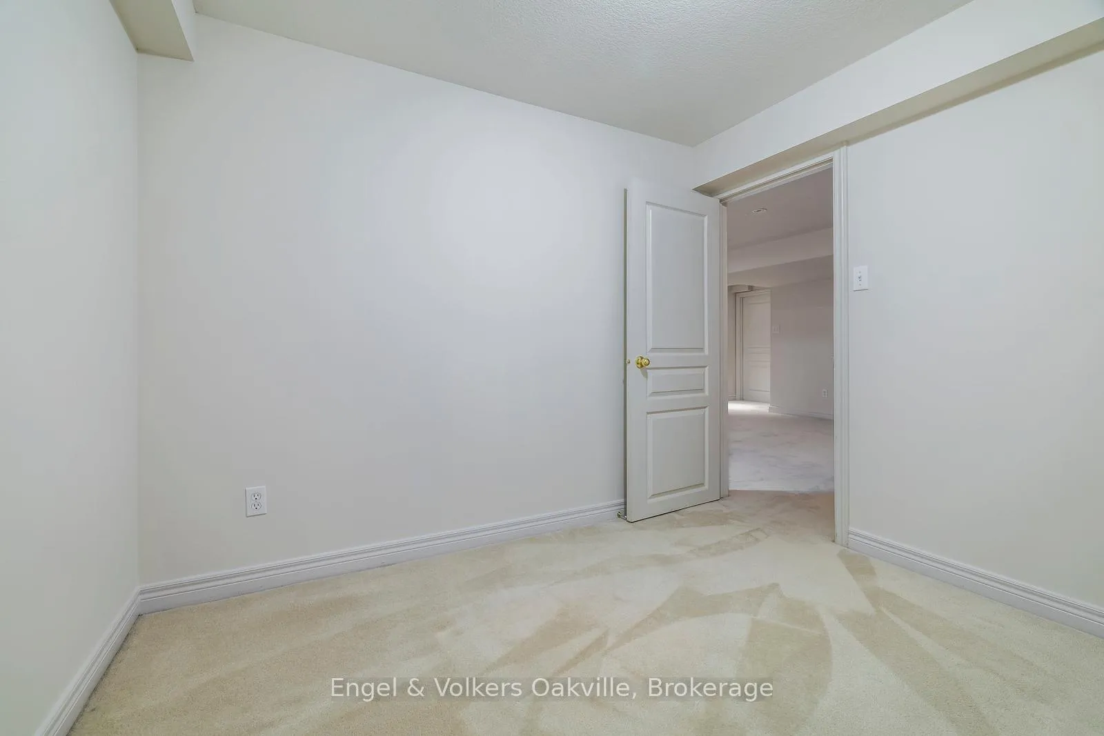 Photo 37 of Unit 17, 2169 Orchard Road S, Burlington, Orchard — HOMEH