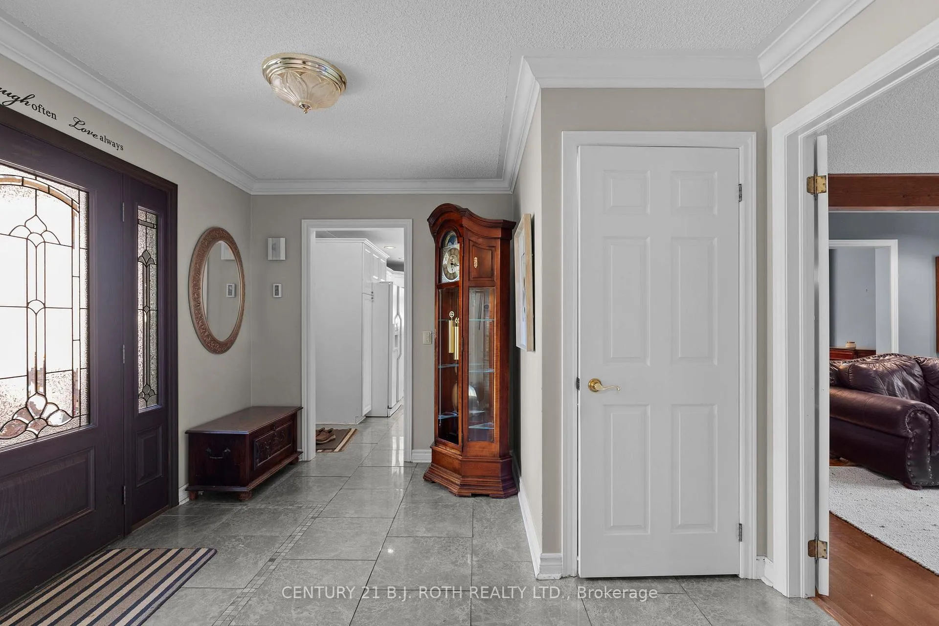 Photo 3 of 65 Barre Drive, Barrie, Painswick North — HOMEH