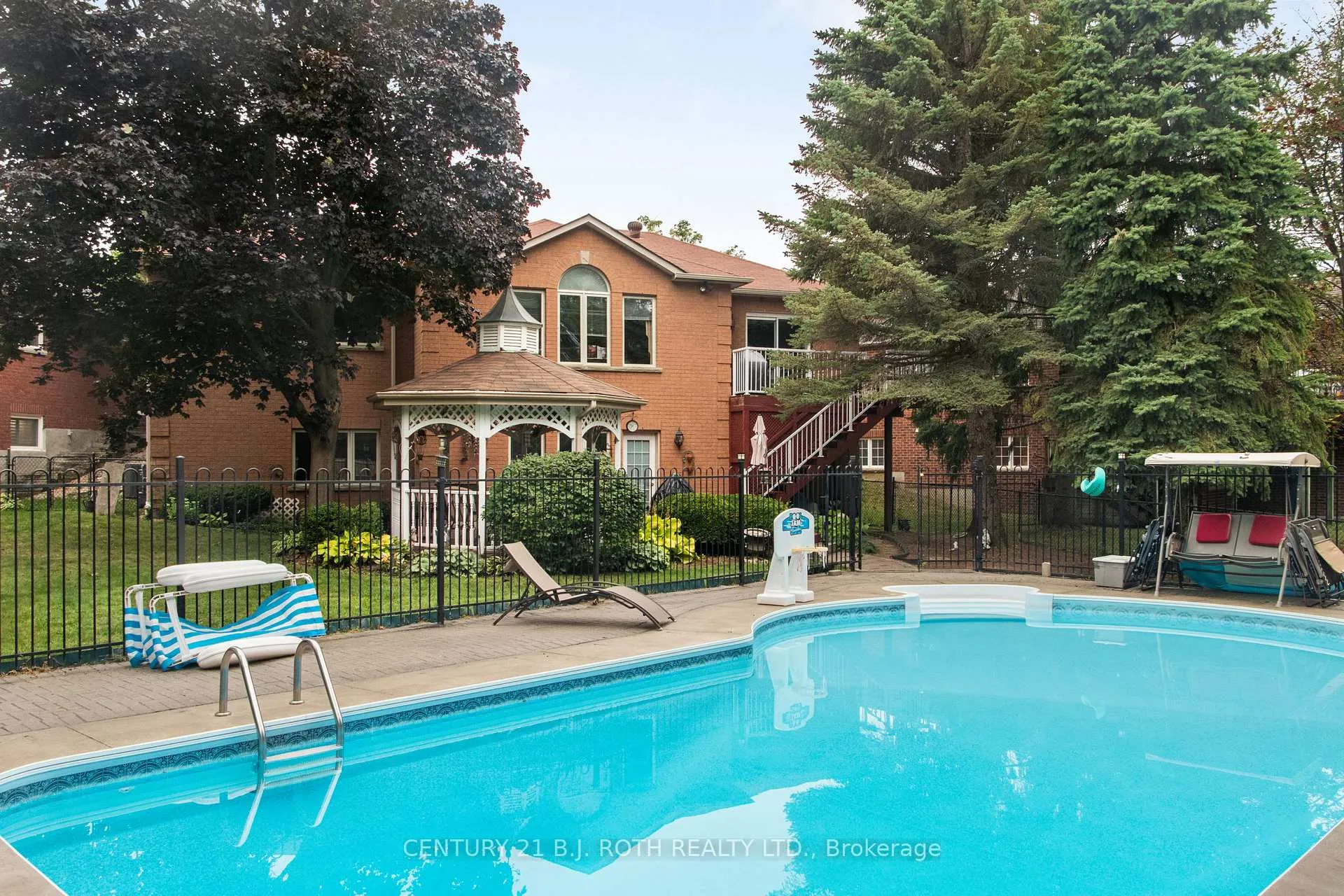 Photo 26 of 65 Barre Drive, Barrie, Painswick North — HOMEH