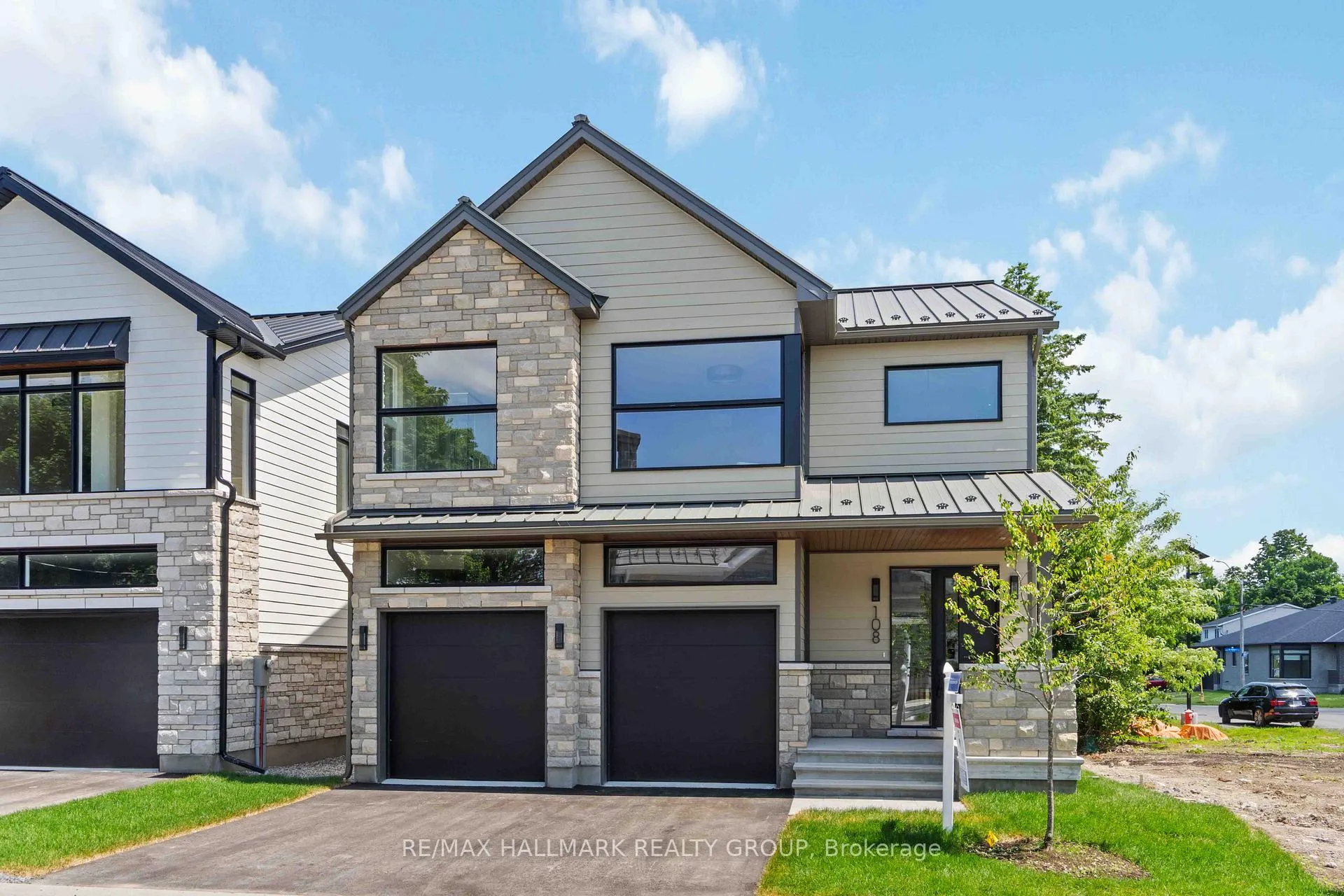 Photo 1 of 108 Theberge Private, Ottawa, Meadowlands/St. Claire Gardens — HOMEH