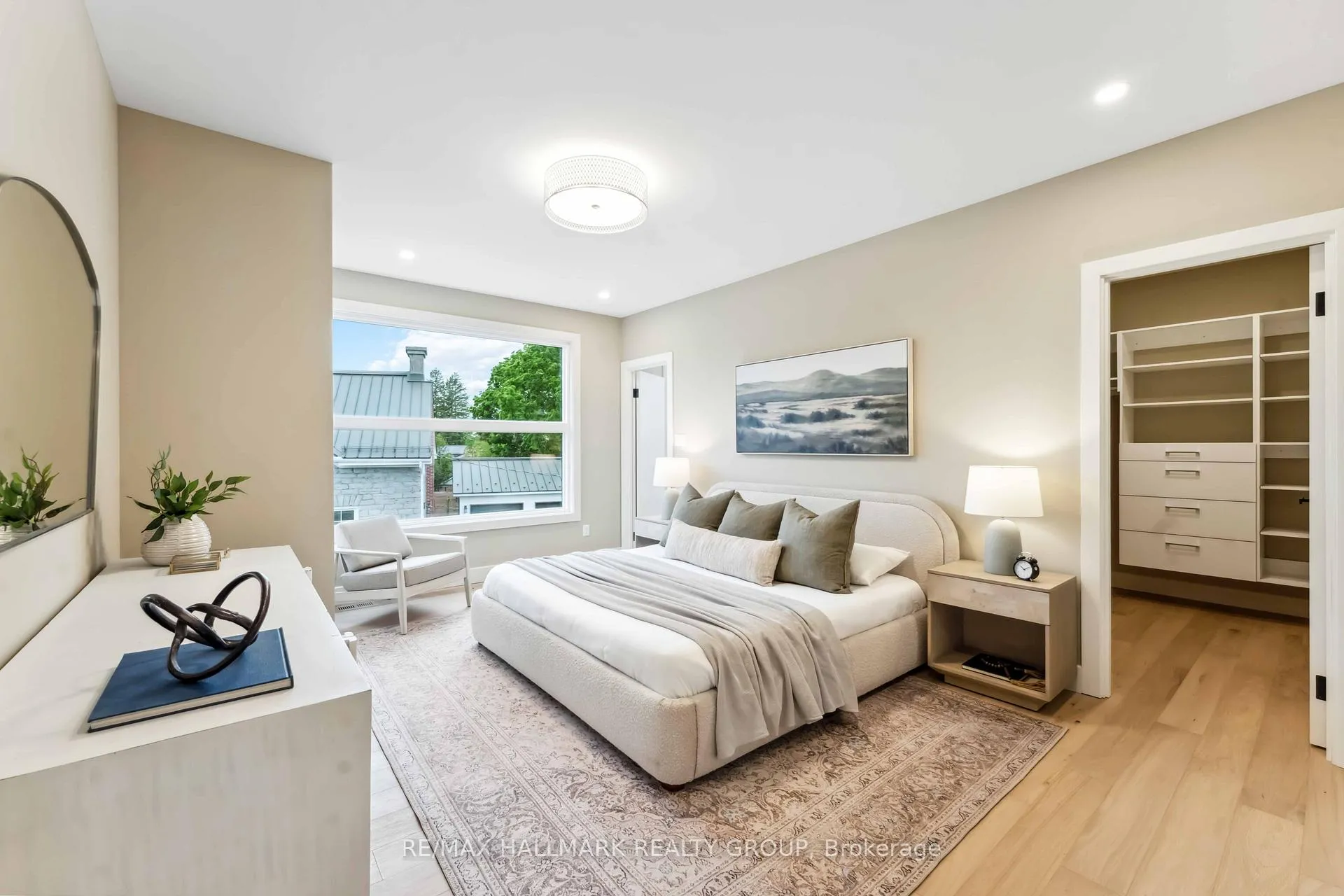 Photo 17 of 108 Theberge Private, Ottawa, Meadowlands/St. Claire Gardens — HOMEH