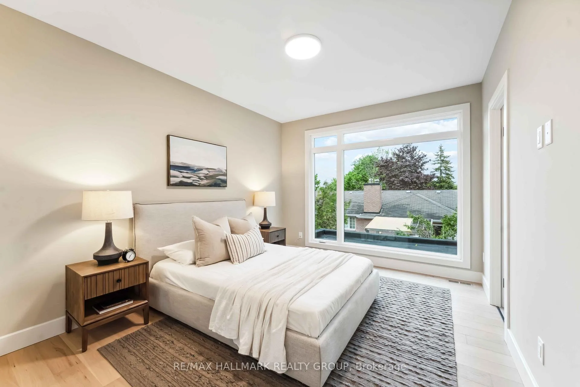 Photo 22 of 108 Theberge Private, Ottawa, Meadowlands/St. Claire Gardens — HOMEH