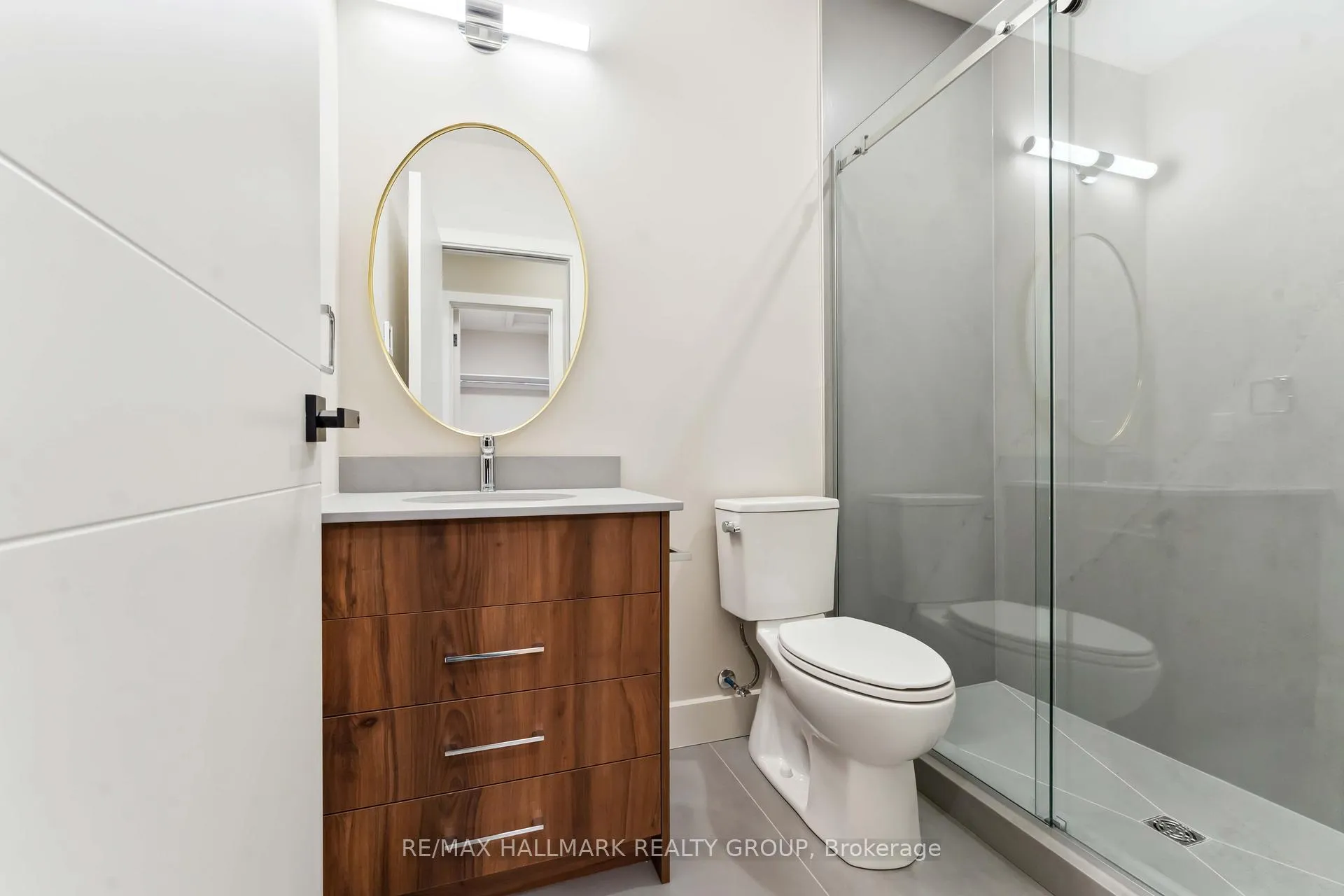 Photo 26 of 108 Theberge Private, Ottawa, Meadowlands/St. Claire Gardens — HOMEH