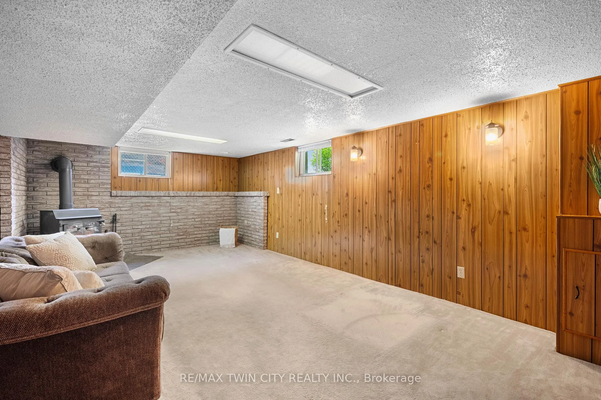 Photo 16 of 65 Sixth Avenue, Kitchener — HOMEH