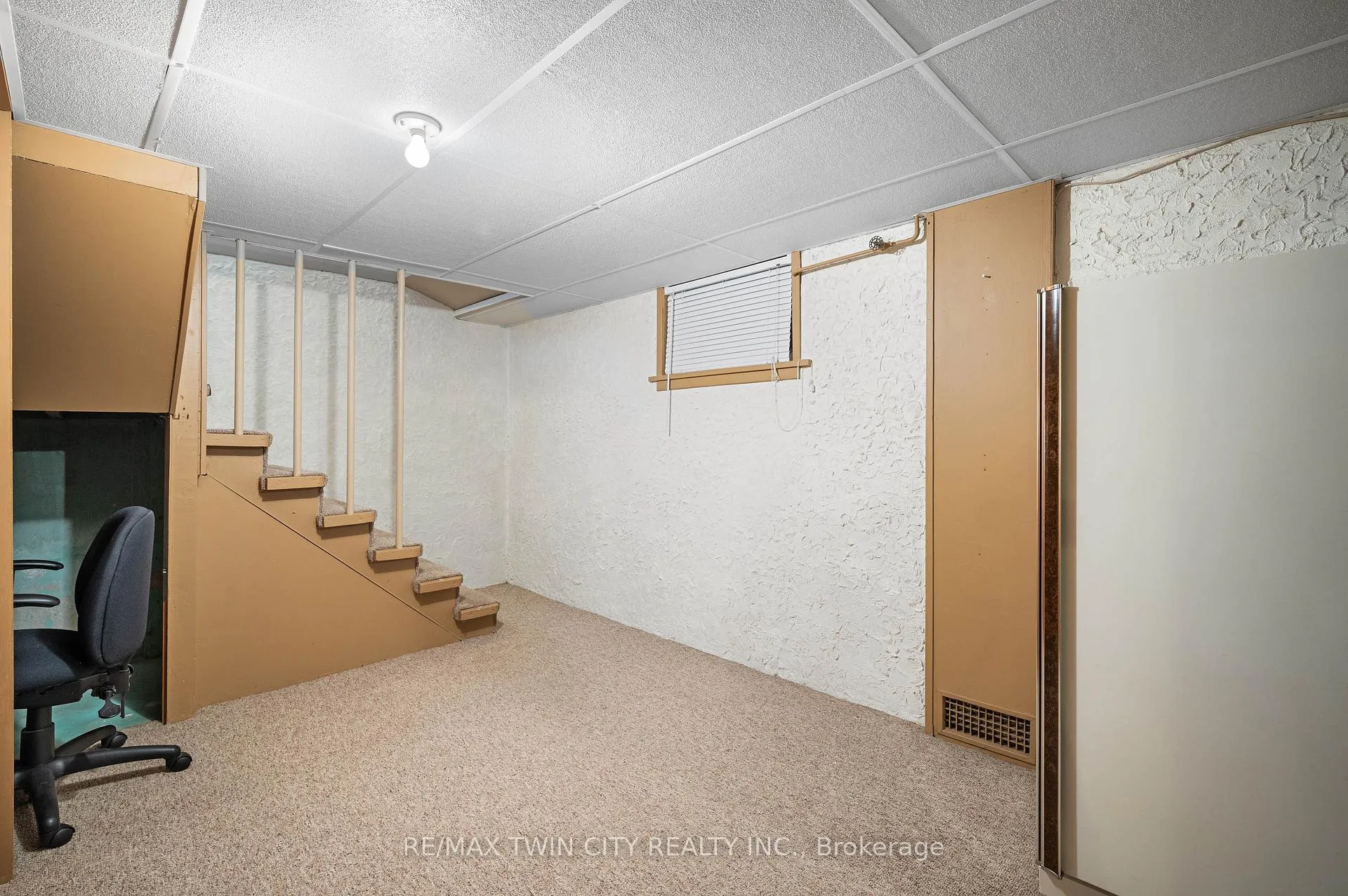 Photo 22 of 65 Sixth Avenue, Kitchener — HOMEH