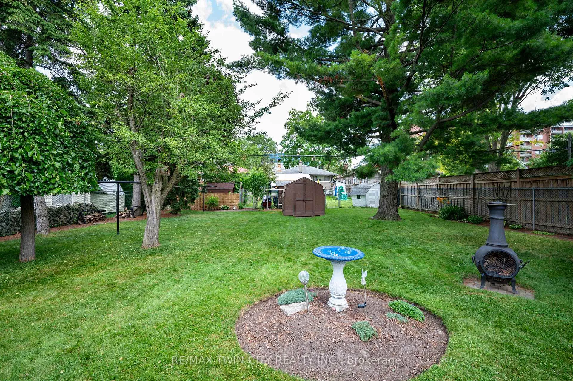 Photo 26 of 65 Sixth Avenue, Kitchener — HOMEH