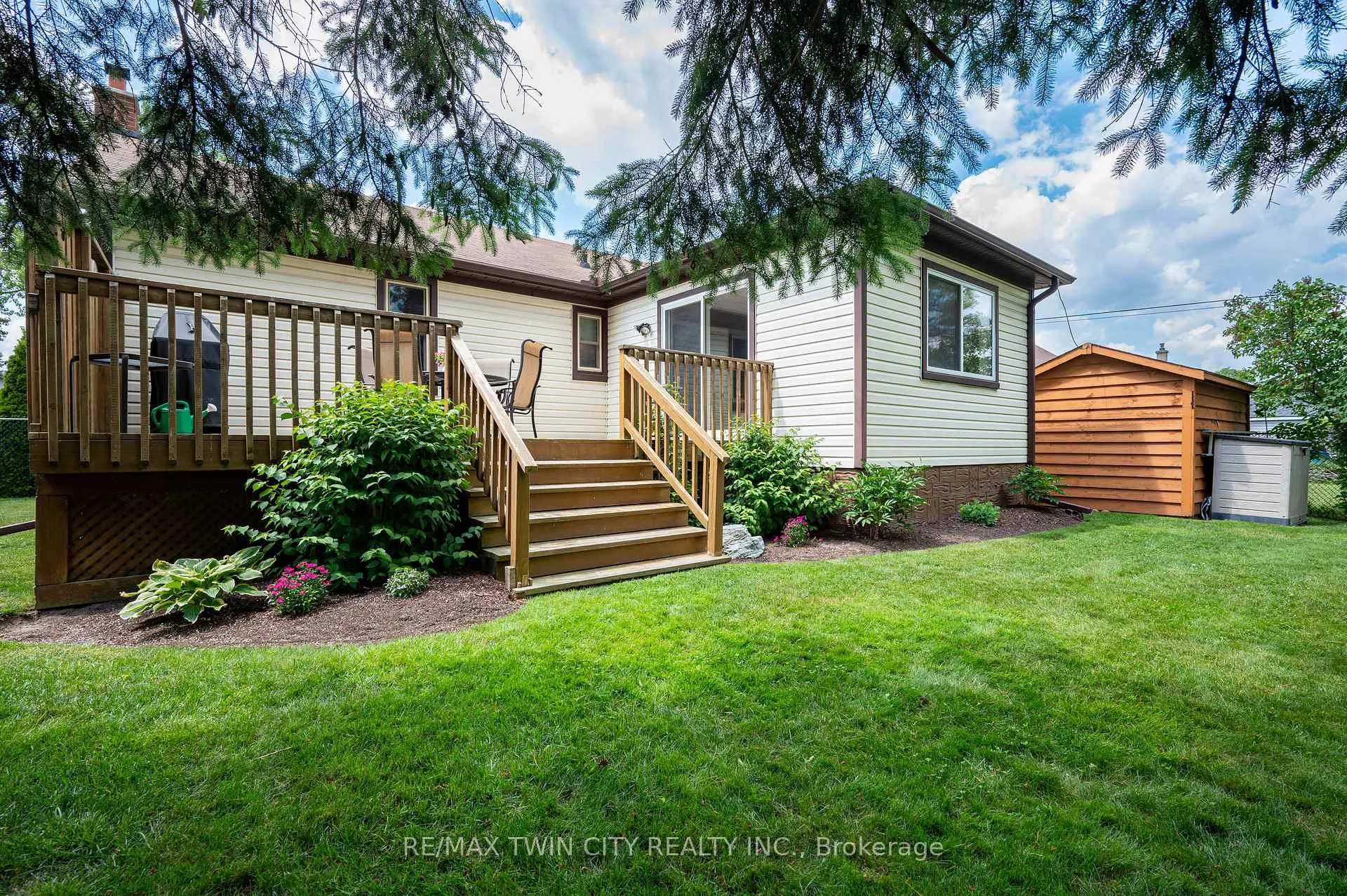 Photo 31 of 65 Sixth Avenue, Kitchener — HOMEH