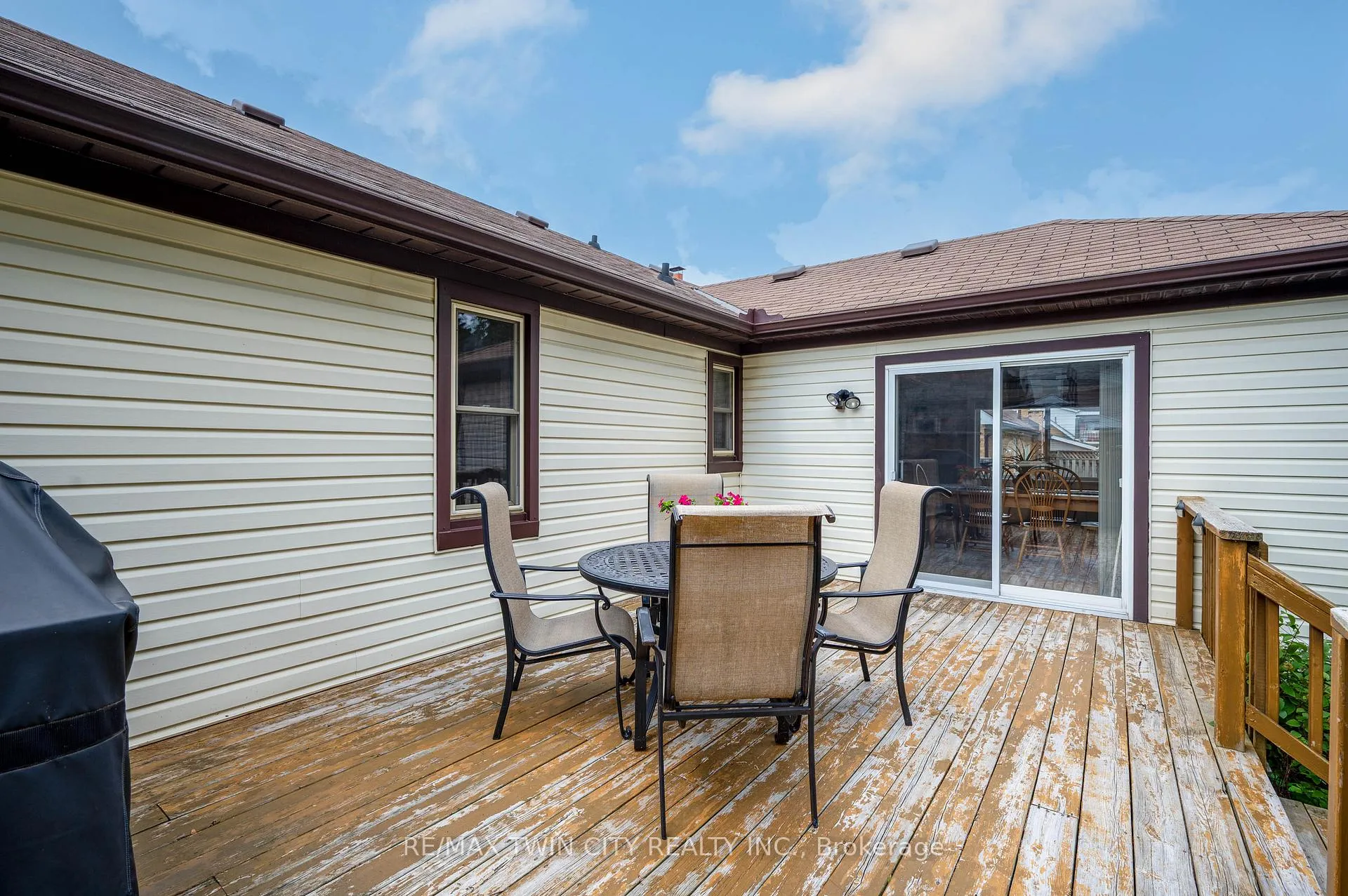 Photo 34 of 65 Sixth Avenue, Kitchener — HOMEH