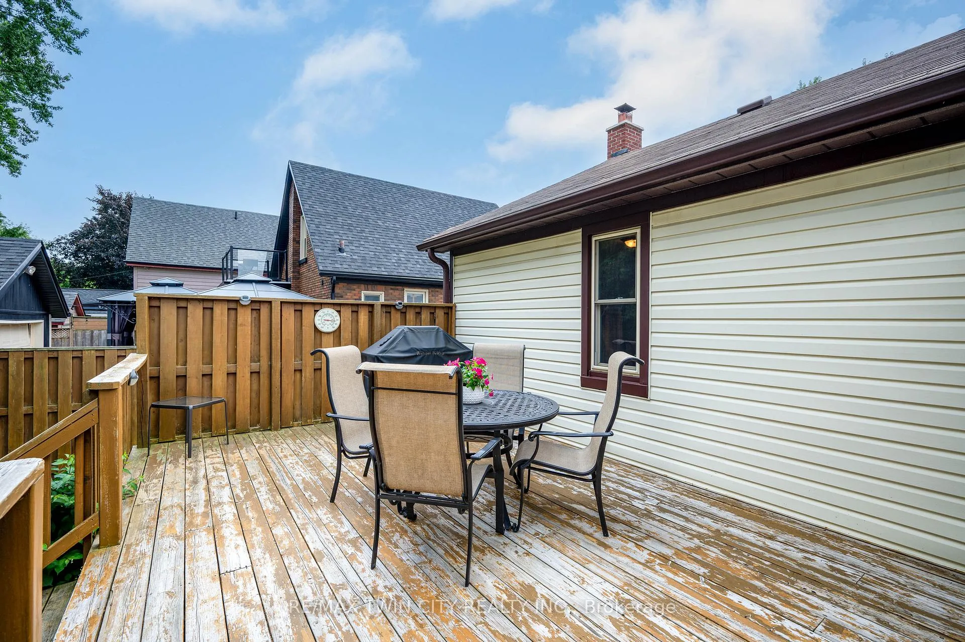 Photo 35 of 65 Sixth Avenue, Kitchener — HOMEH