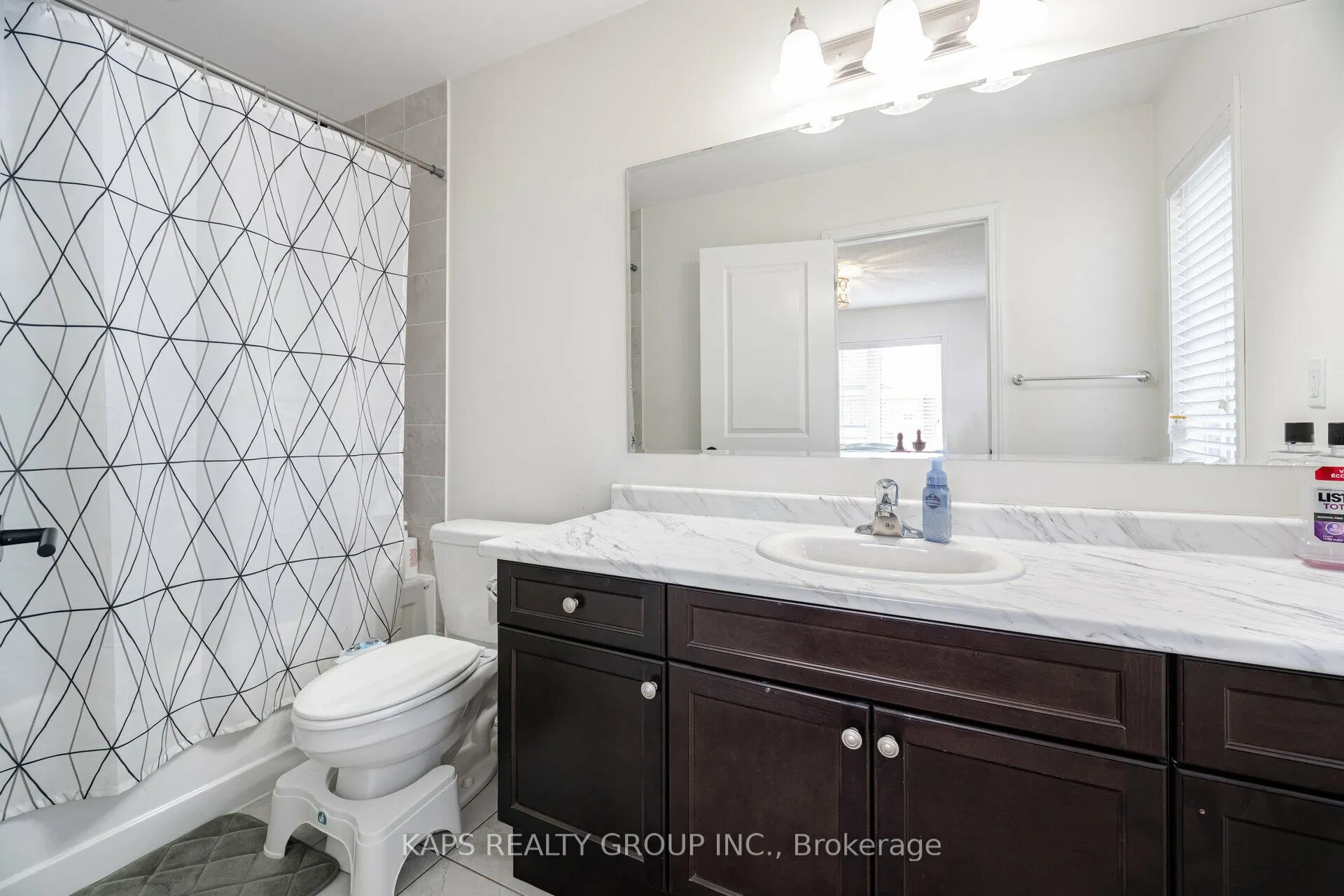 Photo 26 of 33 Ringway Road, Brampton, Northwest Brampton — HOMEH