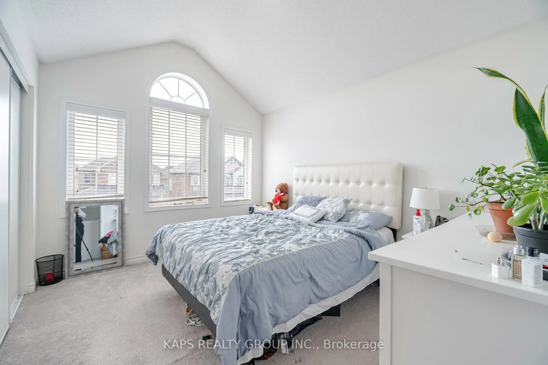 Photo 27 of 33 Ringway Road, Brampton, Northwest Brampton — HOMEH
