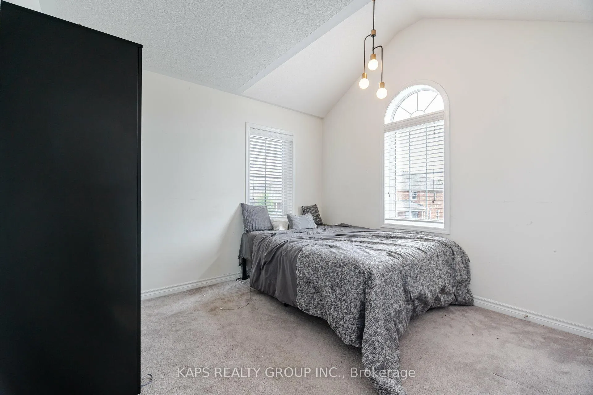 Photo 29 of 33 Ringway Road, Brampton, Northwest Brampton — HOMEH