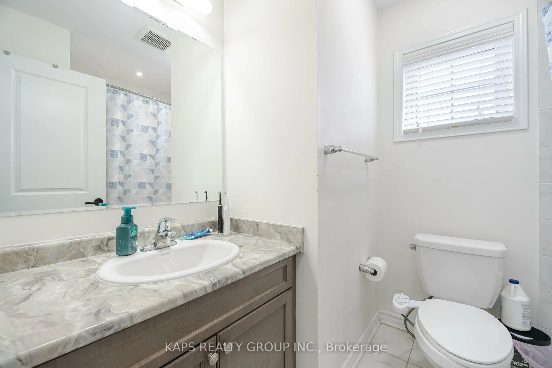 Photo 33 of 33 Ringway Road, Brampton, Northwest Brampton — HOMEH