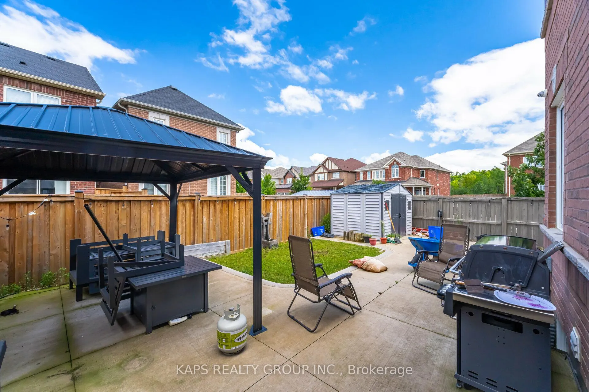 Photo 38 of 33 Ringway Road, Brampton, Northwest Brampton — HOMEH