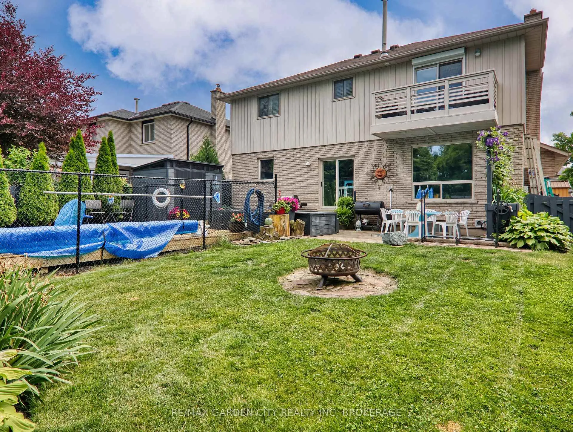 Photo 5 of 25 Sumner Crescent, Grimsby, Grimsby Beach — HOMEH