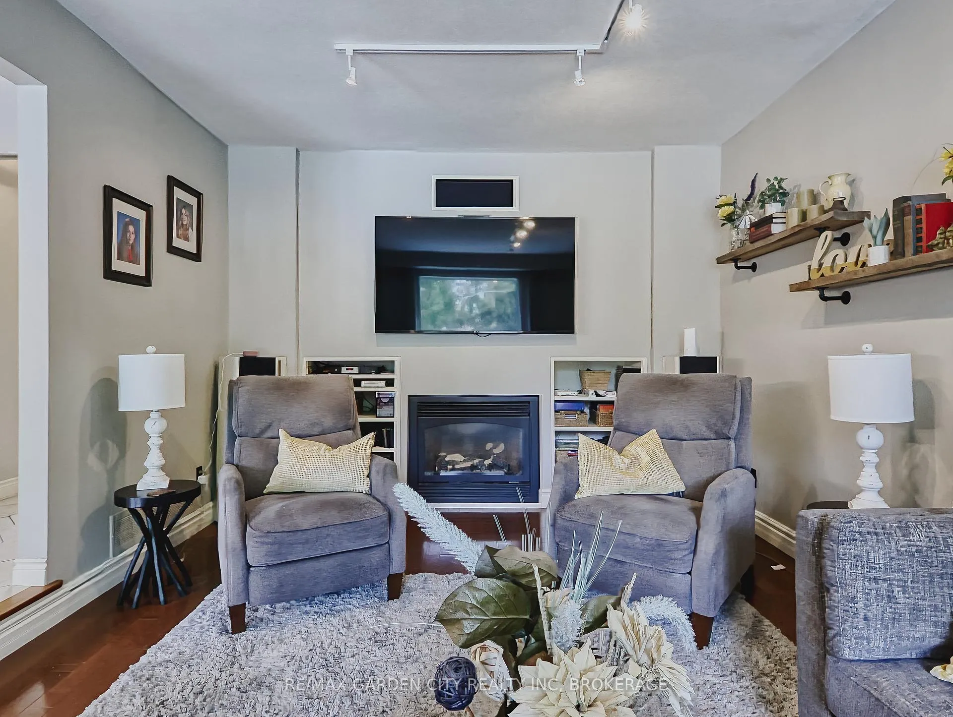 Photo 24 of 25 Sumner Crescent, Grimsby, Grimsby Beach — HOMEH