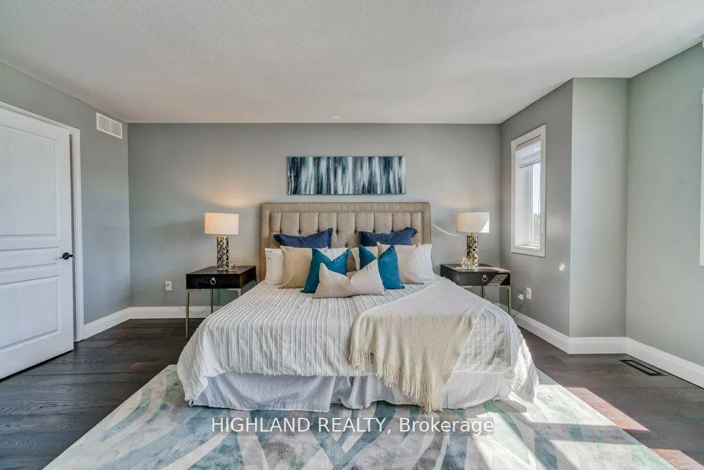 Photo 25 of 530 Wasaga Crescent, Waterloo — HOMEH