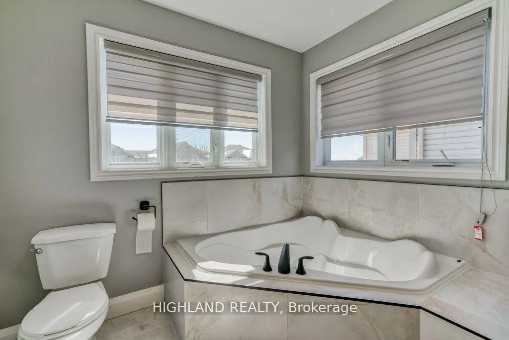 Photo 27 of 530 Wasaga Crescent, Waterloo — HOMEH