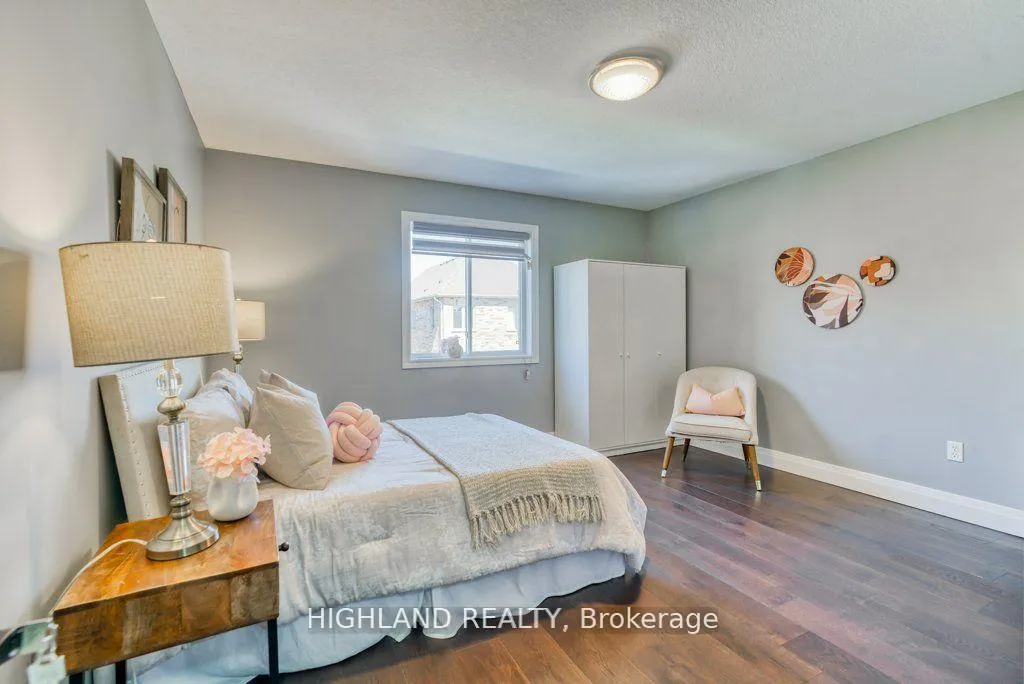 Photo 30 of 530 Wasaga Crescent, Waterloo — HOMEH