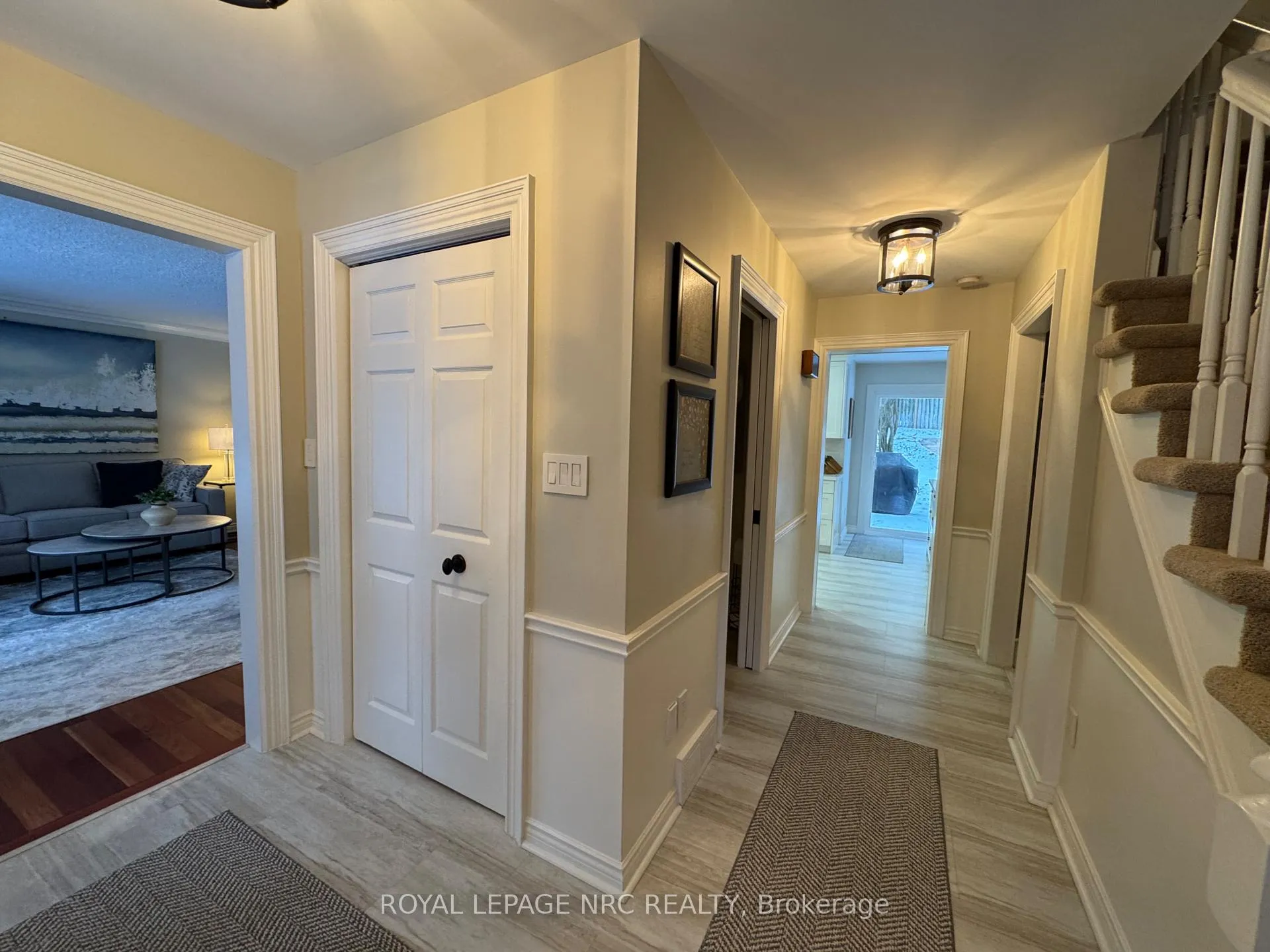 Photo 4 of 28 Forest Hill Crescent, Pelham, Fonthill — HOMEH
