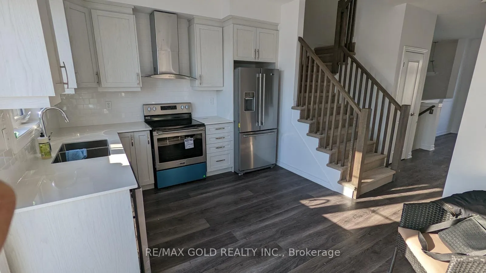 Photo 2 of Unit 97, 575 Woodward Avenue, Hamilton, Parkview — HOMEH
