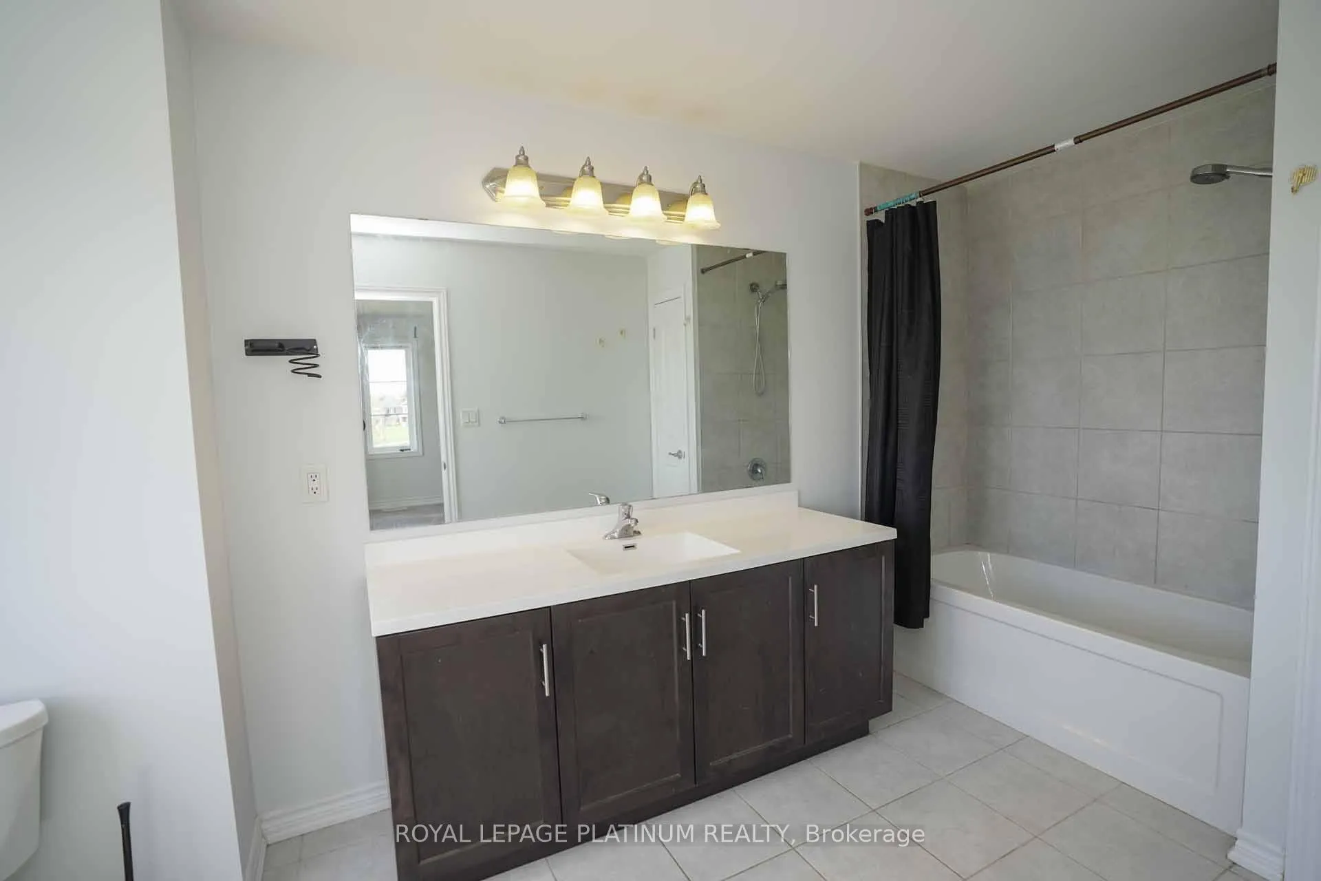 Photo 12 of Unit 71, 324 Equestrian Way, Cambridge — HOMEH
