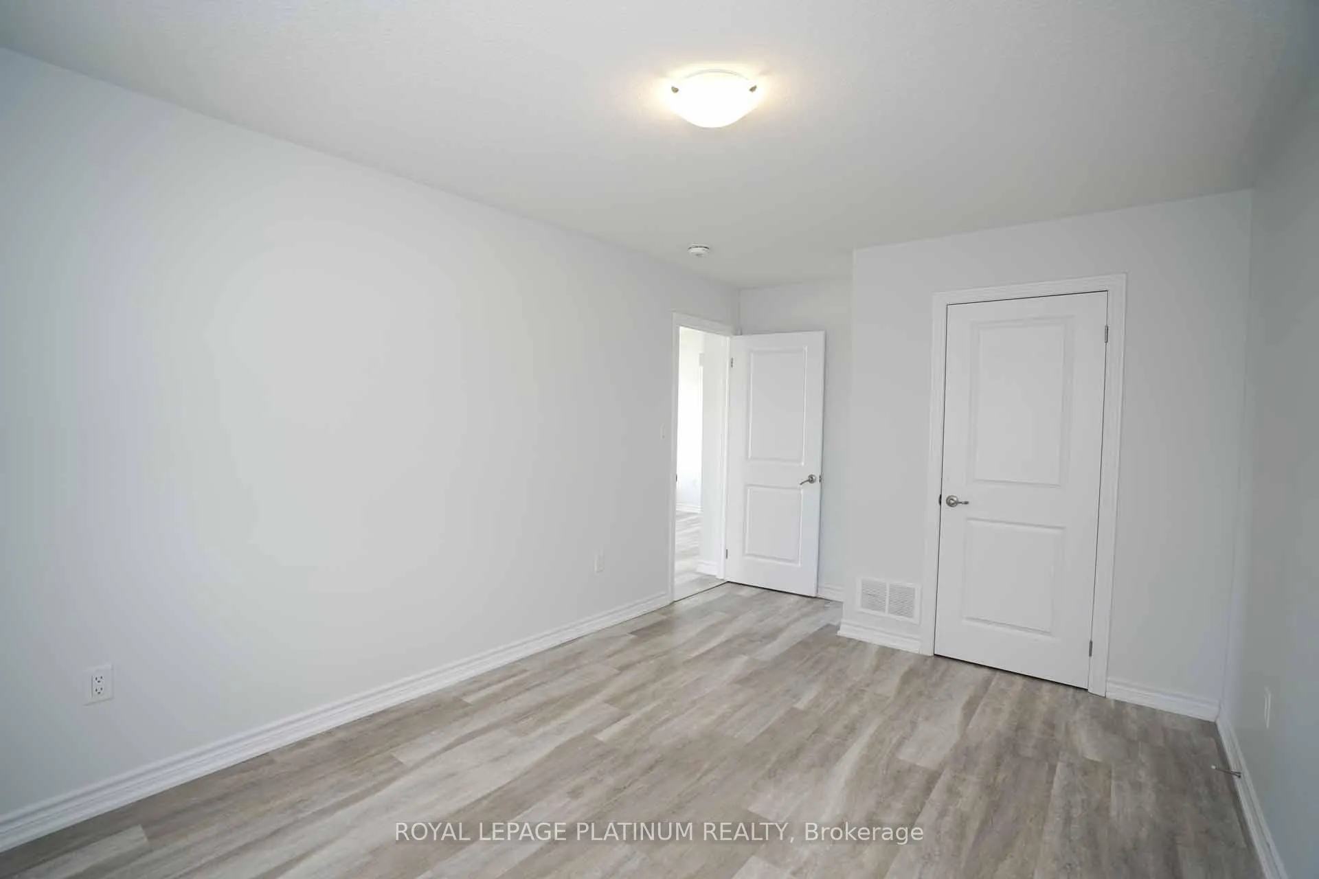 Photo 19 of Unit 71, 324 Equestrian Way, Cambridge — HOMEH