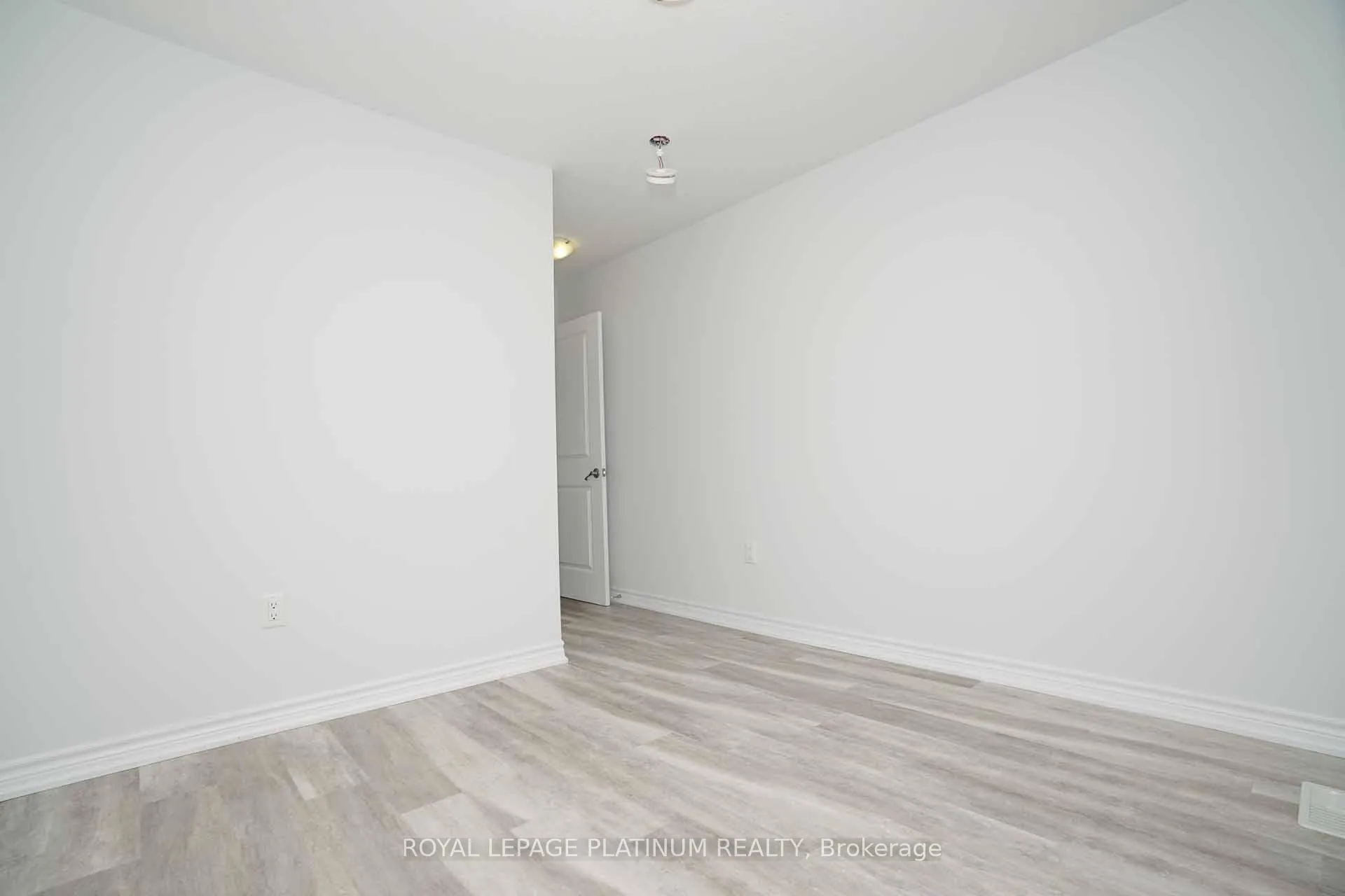 Photo 21 of Unit 71, 324 Equestrian Way, Cambridge — HOMEH