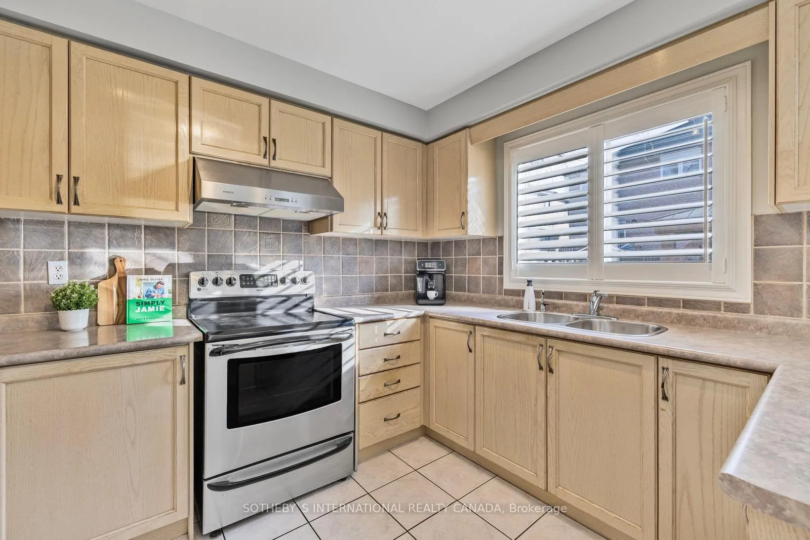 Photo 17 of 9 Giovanni Way, Vaughan, Sonoma Heights — HOMEH