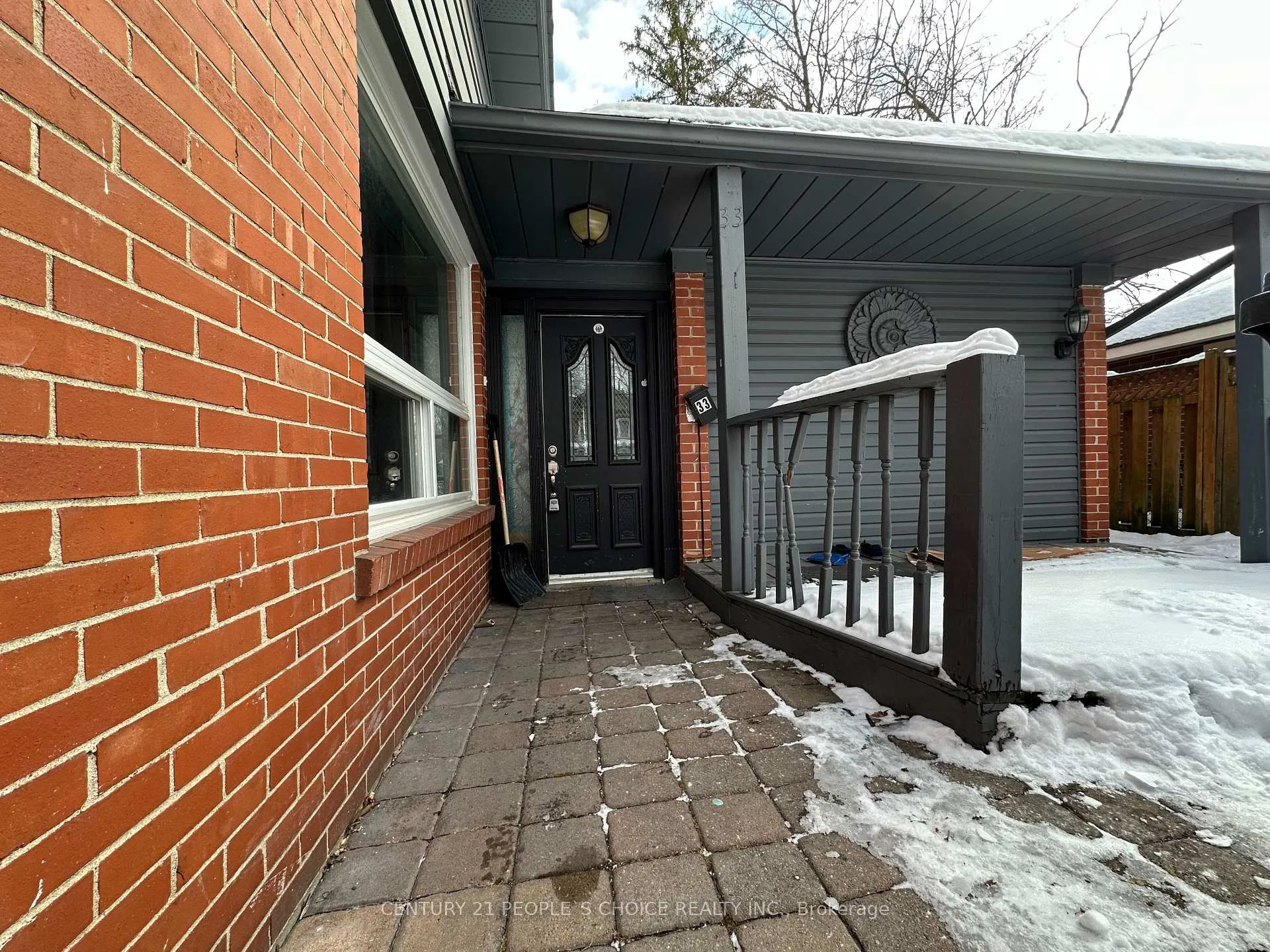 Photo 6 of 33 Frederick Street, Brampton, Downtown Brampton — HOMEH
