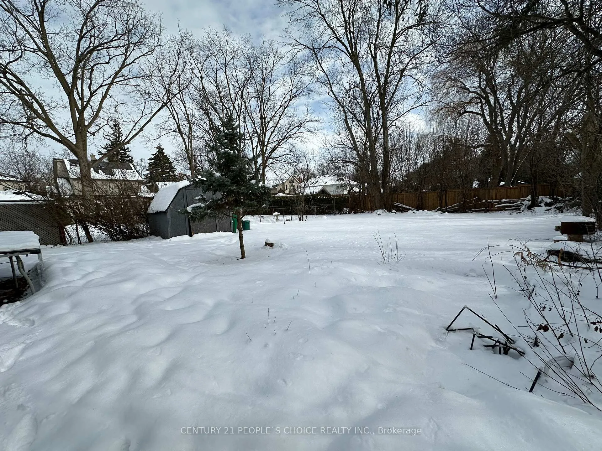 Photo 18 of 33 Frederick Street, Brampton, Downtown Brampton — HOMEH