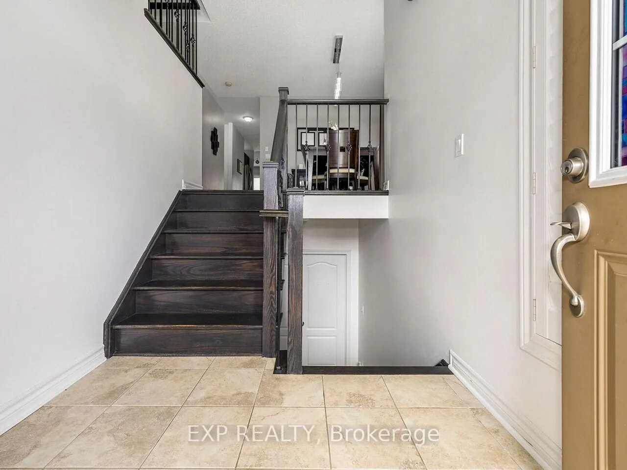 Photo 4 of 856 Wrenwood Drive, Oshawa, Taunton — HOMEH