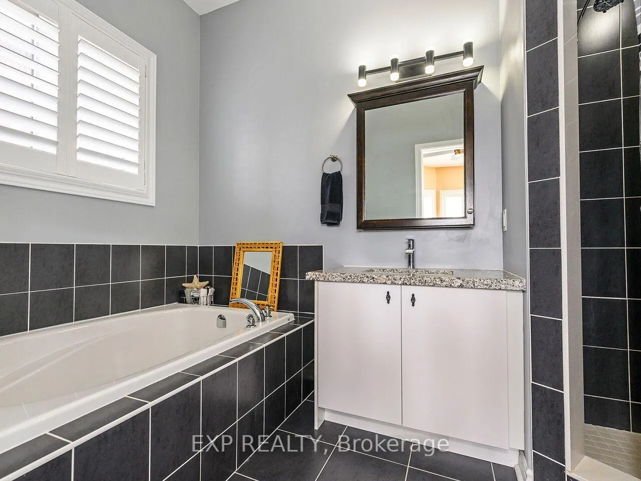 Photo 32 of 856 Wrenwood Drive, Oshawa, Taunton — HOMEH