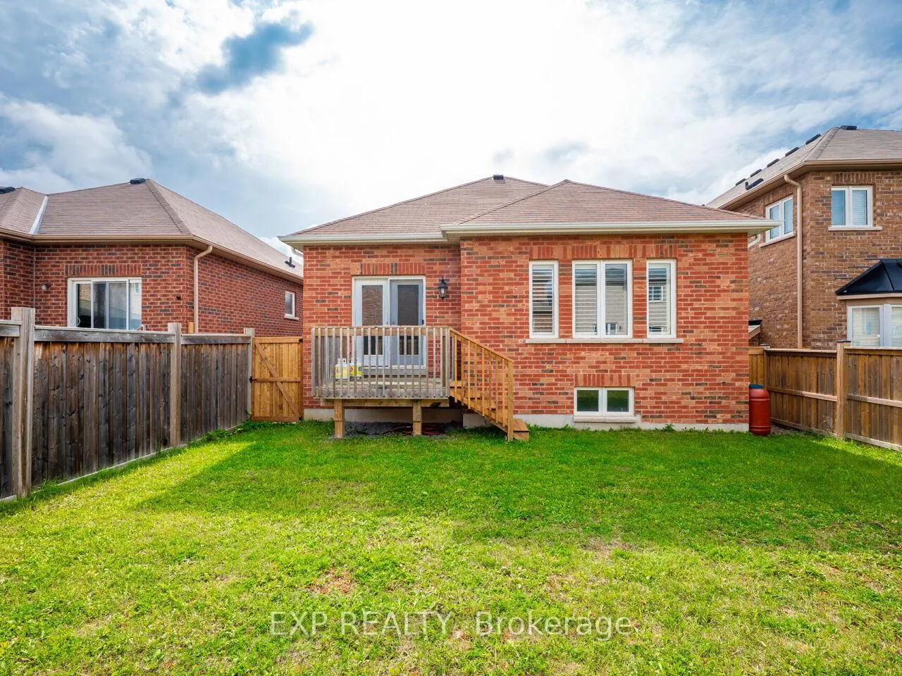 Photo 36 of 856 Wrenwood Drive, Oshawa, Taunton — HOMEH