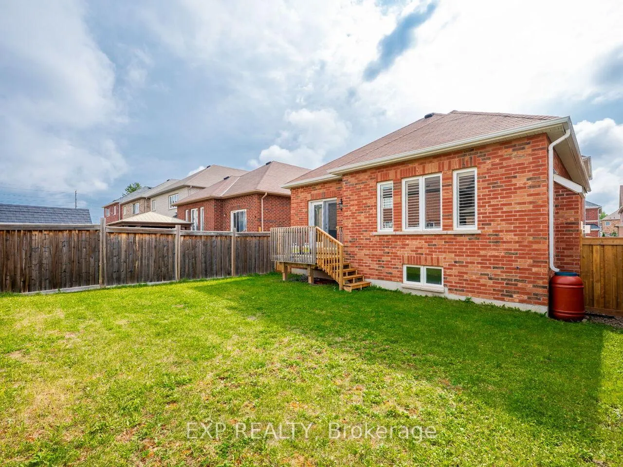 Photo 37 of 856 Wrenwood Drive, Oshawa, Taunton — HOMEH
