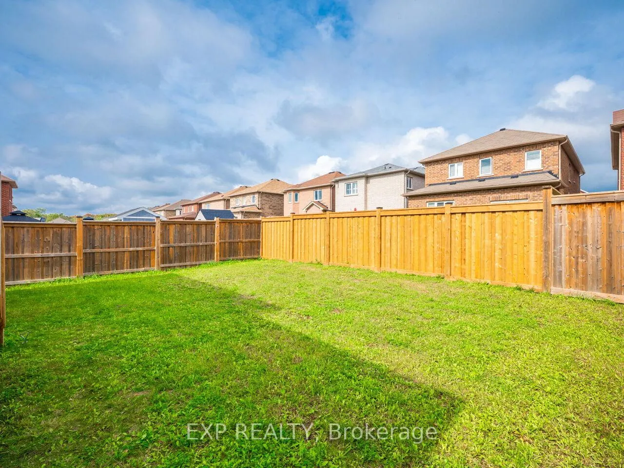 Photo 39 of 856 Wrenwood Drive, Oshawa, Taunton — HOMEH