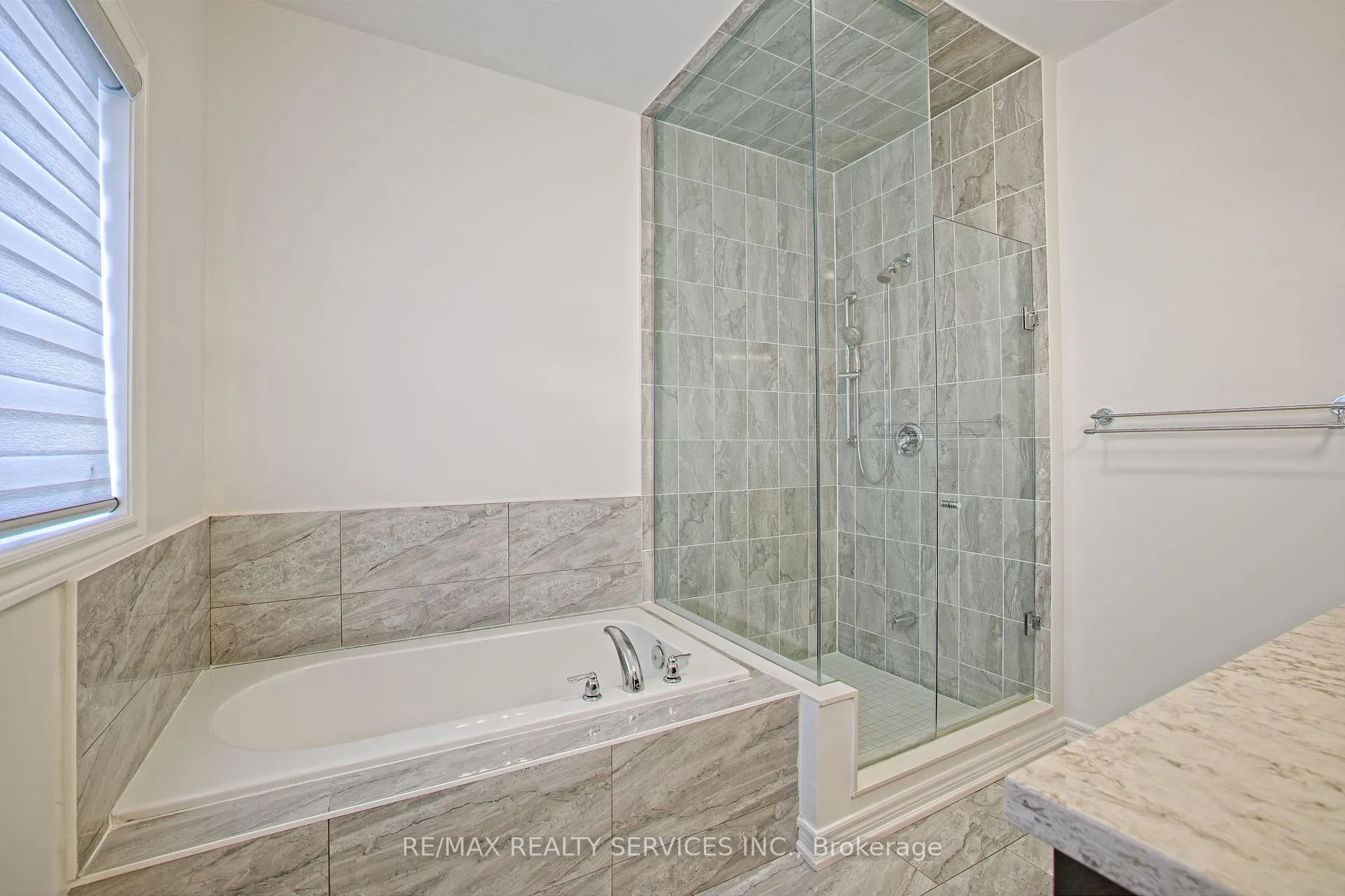 Photo 22 of 22 Ogston Crescent, Whitby, Rural Whitby — HOMEH