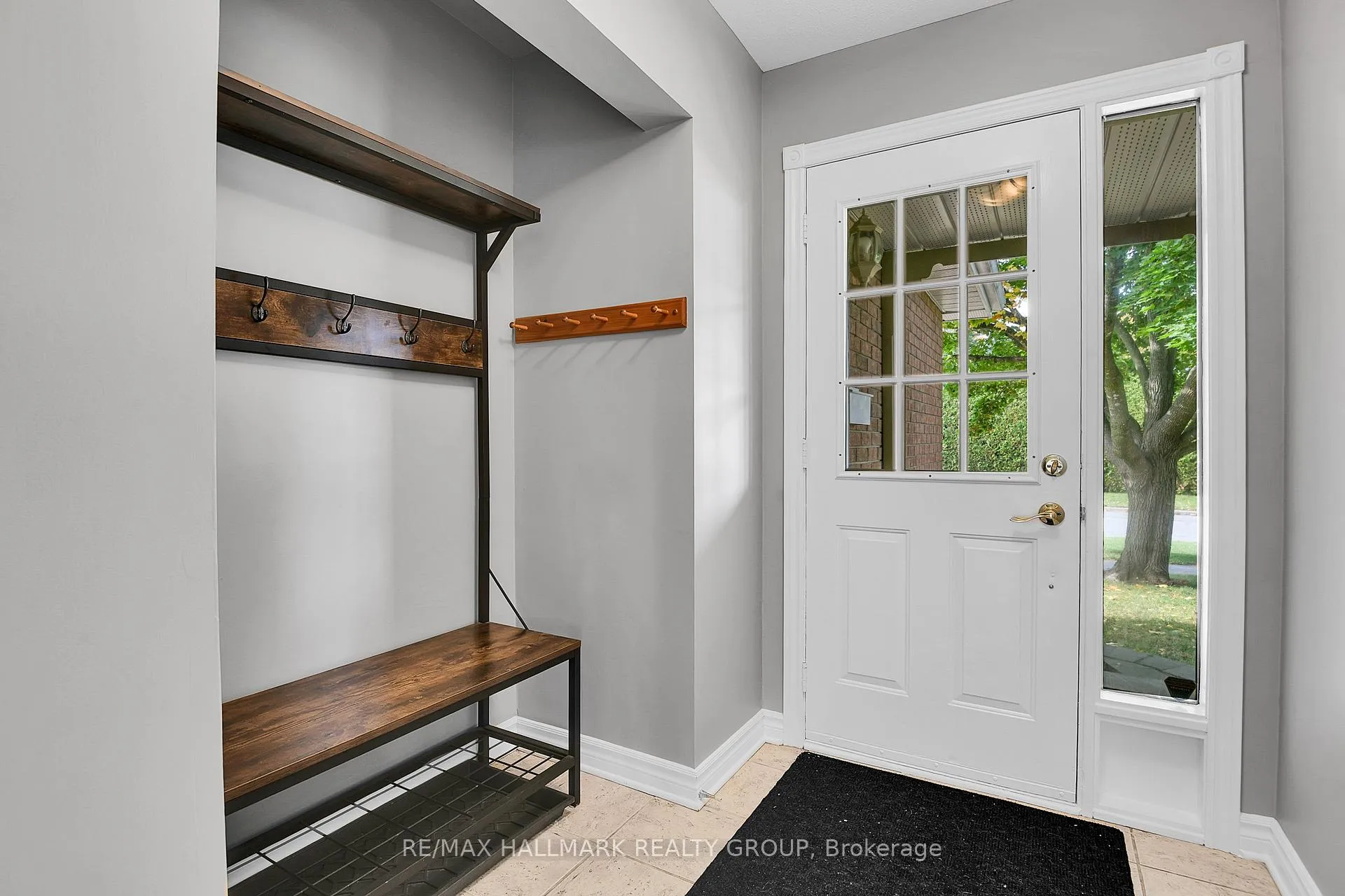 Photo 6 of 1743 Silver Bark Avenue, Ottawa, Orleans/Sunridge — HOMEH