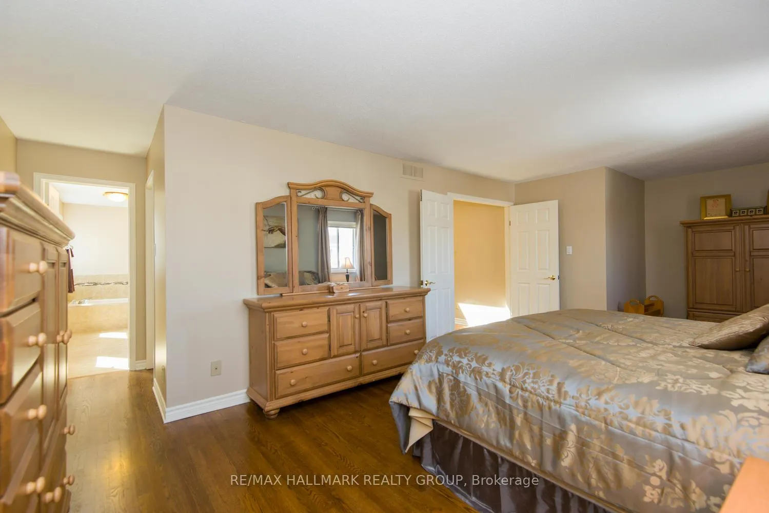 Photo 28 of 1743 Silver Bark Avenue, Ottawa, Orleans/Sunridge — HOMEH