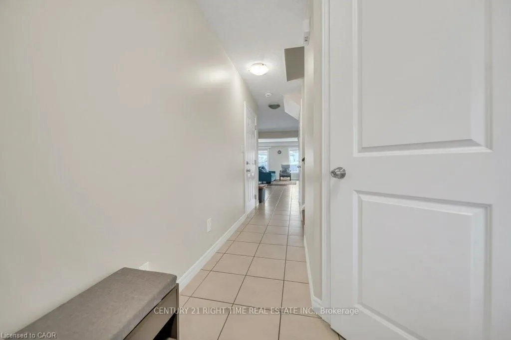 Photo 4 of 129 templewood Drive, Kitchener — HOMEH