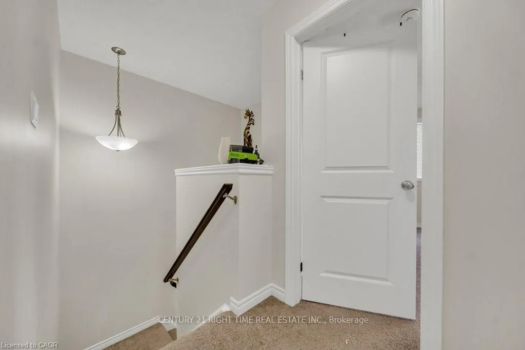 Photo 19 of 129 templewood Drive, Kitchener — HOMEH