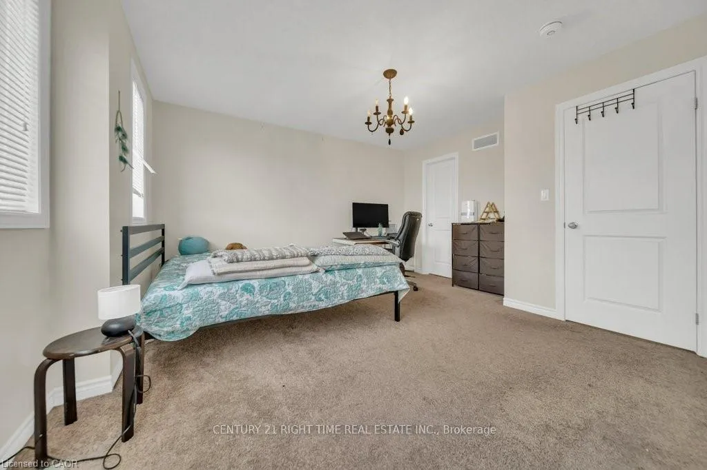 Photo 21 of 129 templewood Drive, Kitchener — HOMEH