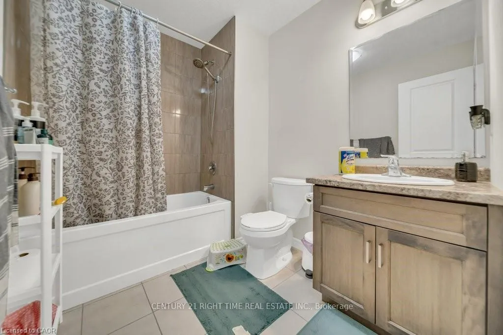 Photo 26 of 129 templewood Drive, Kitchener — HOMEH