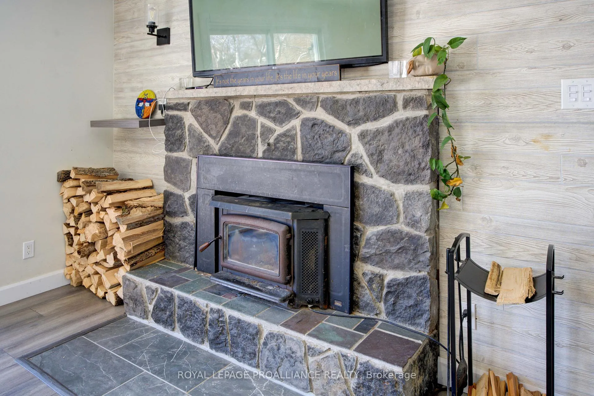 Photo 10 of 4 Connell Place, Prescott — HOMEH