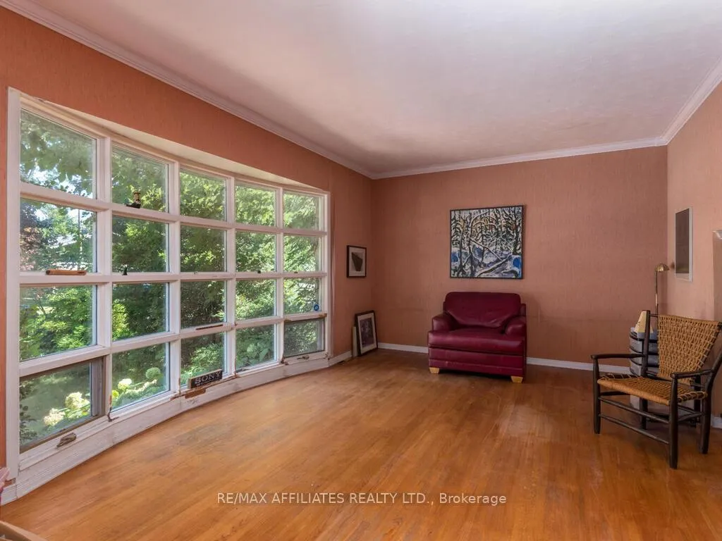 Photo 3 of 2282 Crane Street S, Ottawa, Elmvale Acres/Urbandale — HOMEH