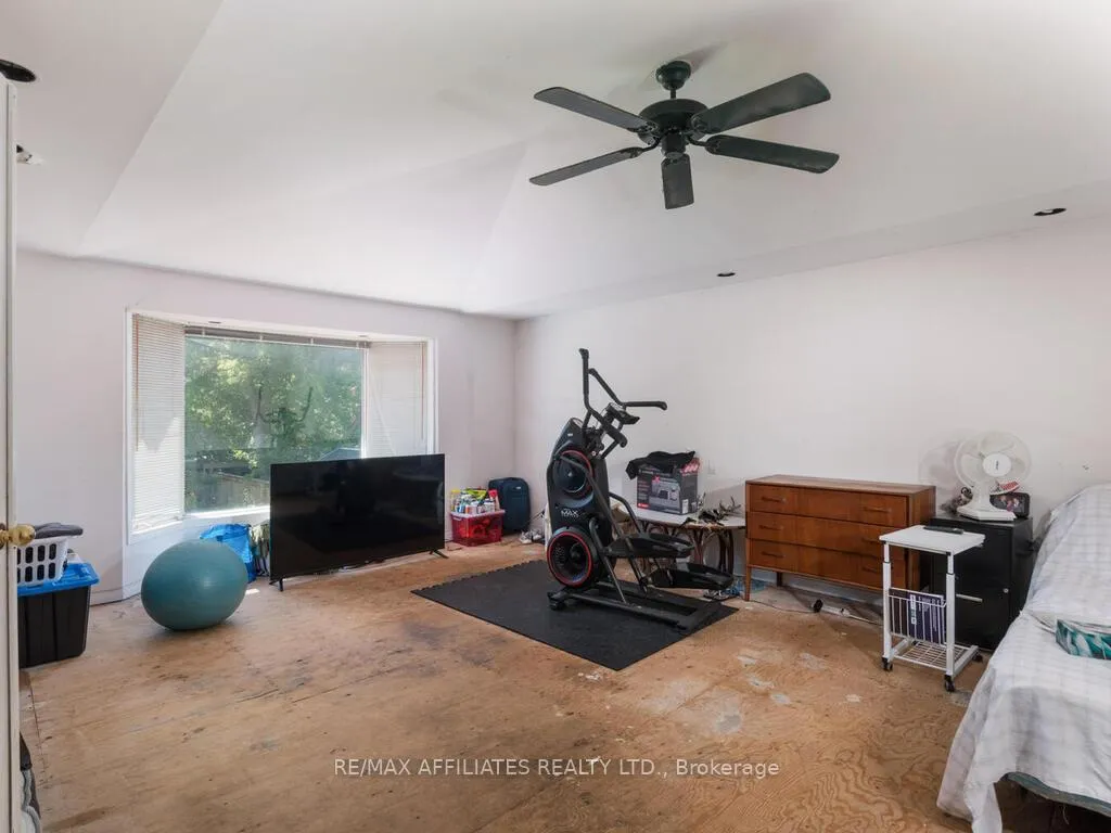 Photo 10 of 2282 Crane Street S, Ottawa, Elmvale Acres/Urbandale — HOMEH
