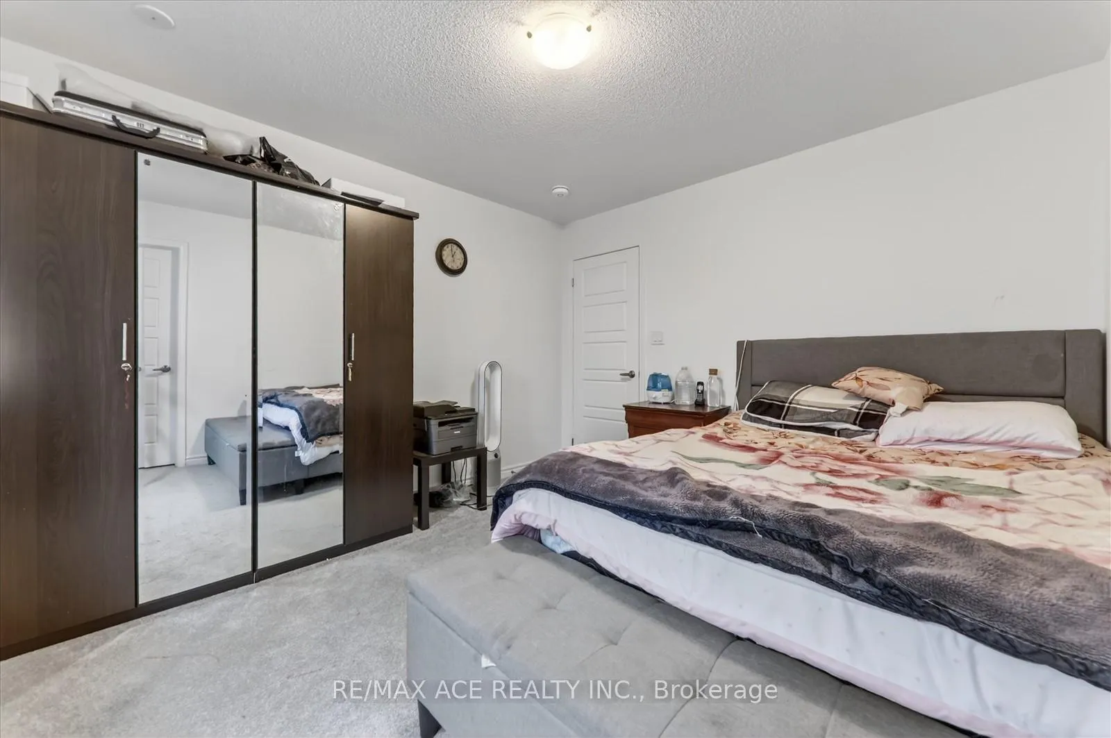 Photo 23 of 1419 Mockingbird Square, Pickering, Rural Pickering — HOMEH