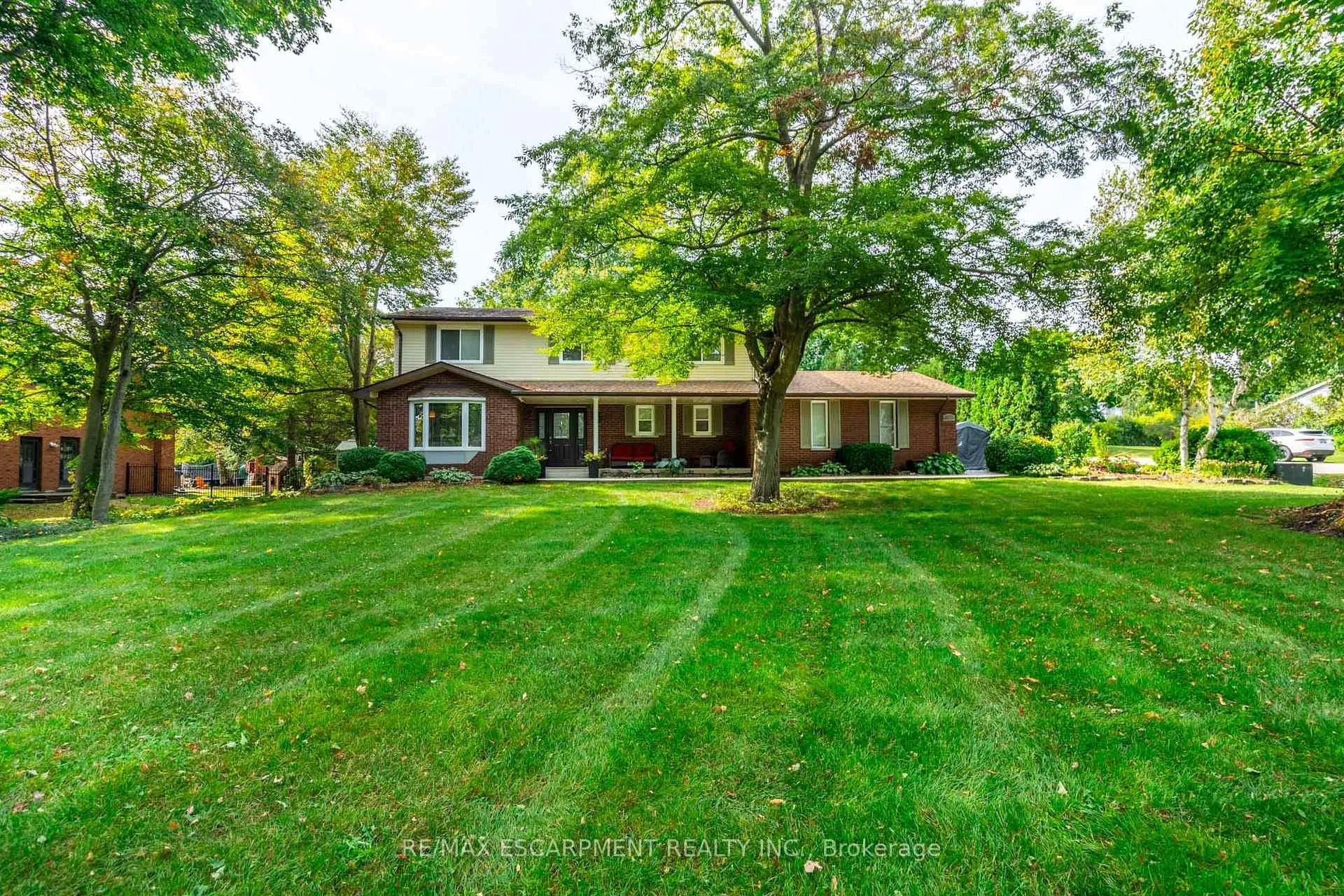 Photo 1 of 26 Wildan Drive, Hamilton, Rural Flamborough — HOMEH