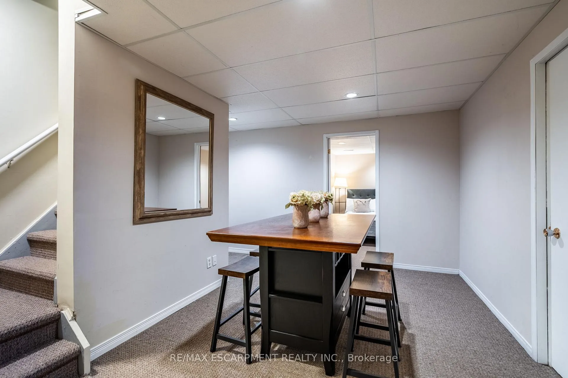 Photo 34 of 26 Wildan Drive, Hamilton, Rural Flamborough — HOMEH
