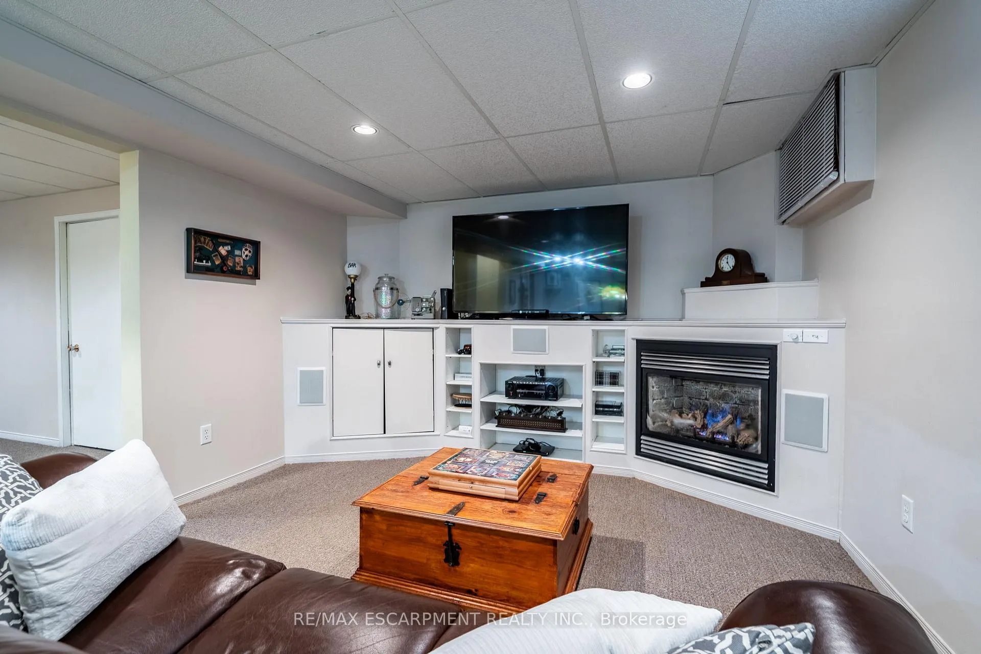 Photo 36 of 26 Wildan Drive, Hamilton, Rural Flamborough — HOMEH